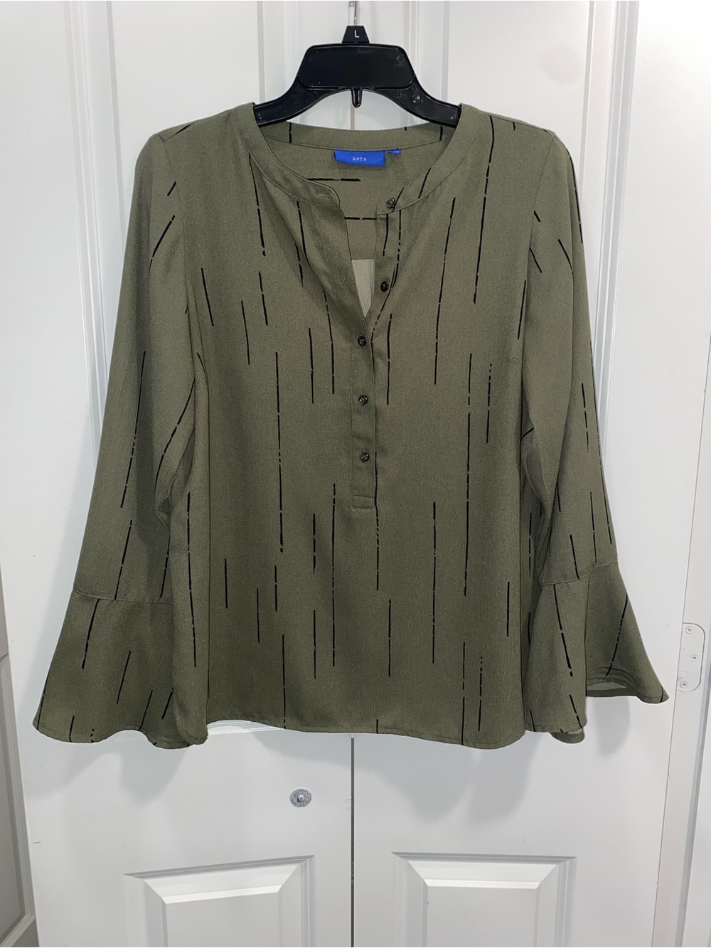 Apt. 9 Olive Long-Sleeve Split-Neck Blouse with Black Linear Print